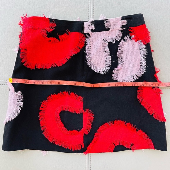 NWT! VERSACE COUTURE Black Mini Skirt w/ Red + Pink Art Deco Design Size 40 - Picture 14 of 15